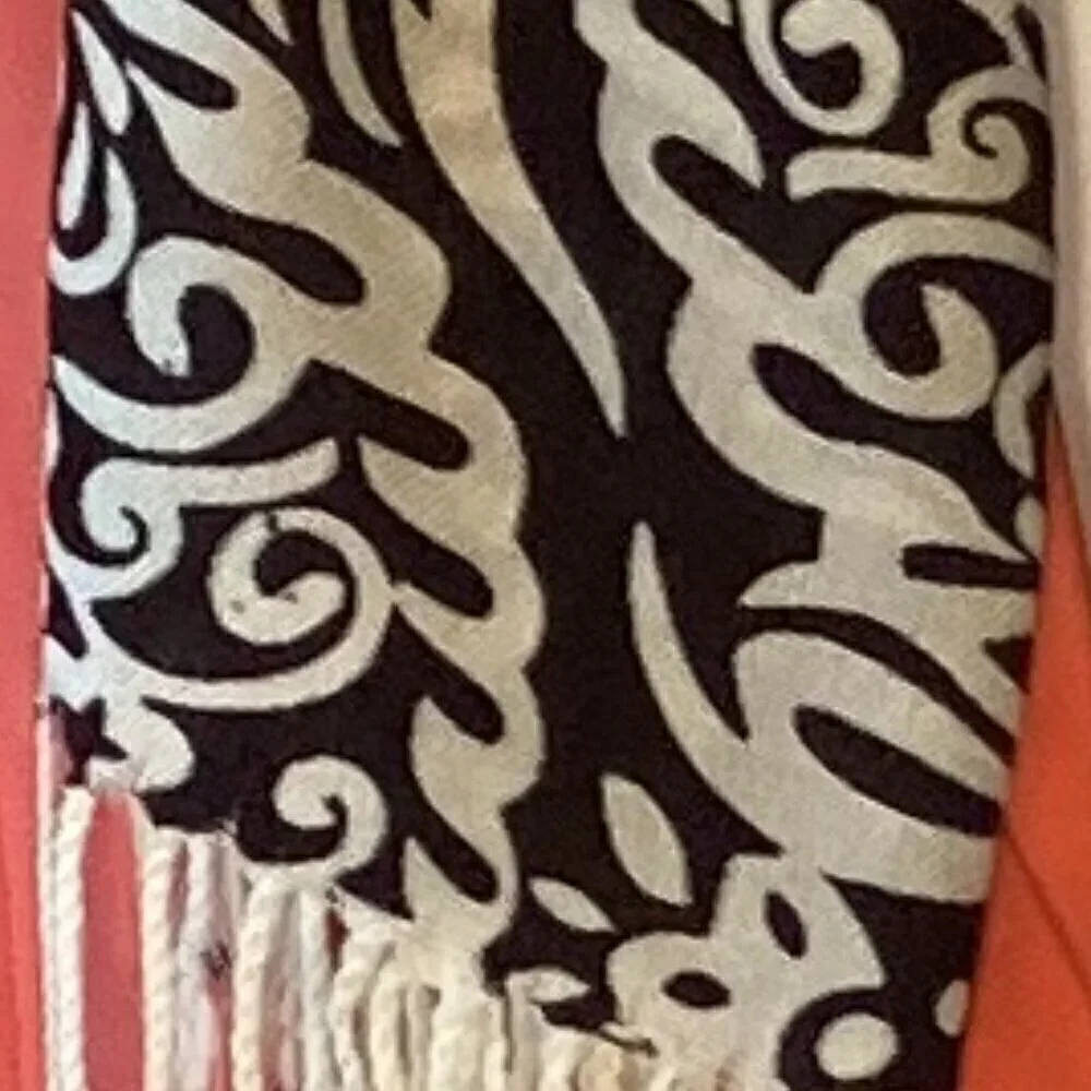 Pashmina Black & Ivory Print oversized scarf or wrap Essential Office Milan Chic